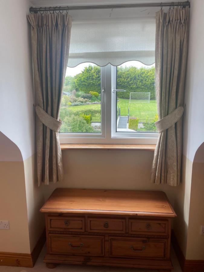 Cosy Rooms In A Stone Cottage Salthill Экстерьер фото